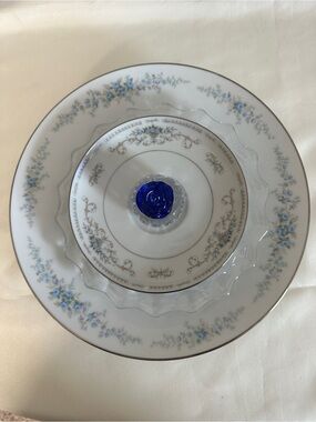 Glass Garden Flower Art Blue Floral China Plates with Crystal and Blue Accents